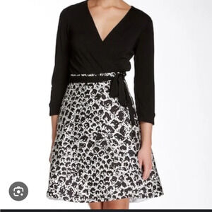 Diane von Furstenberg Amelia Wrap Dress black white a line belted long sleeve 8
